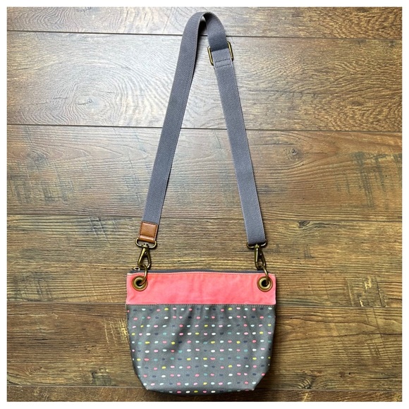 FOSSIL Keely Bucket Crossbody - Picture 5 of 12